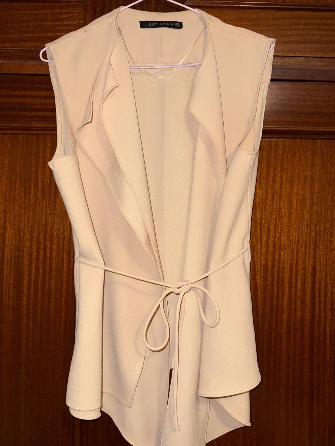 BEIGE BLAZER NO SLEEVE - Image 3