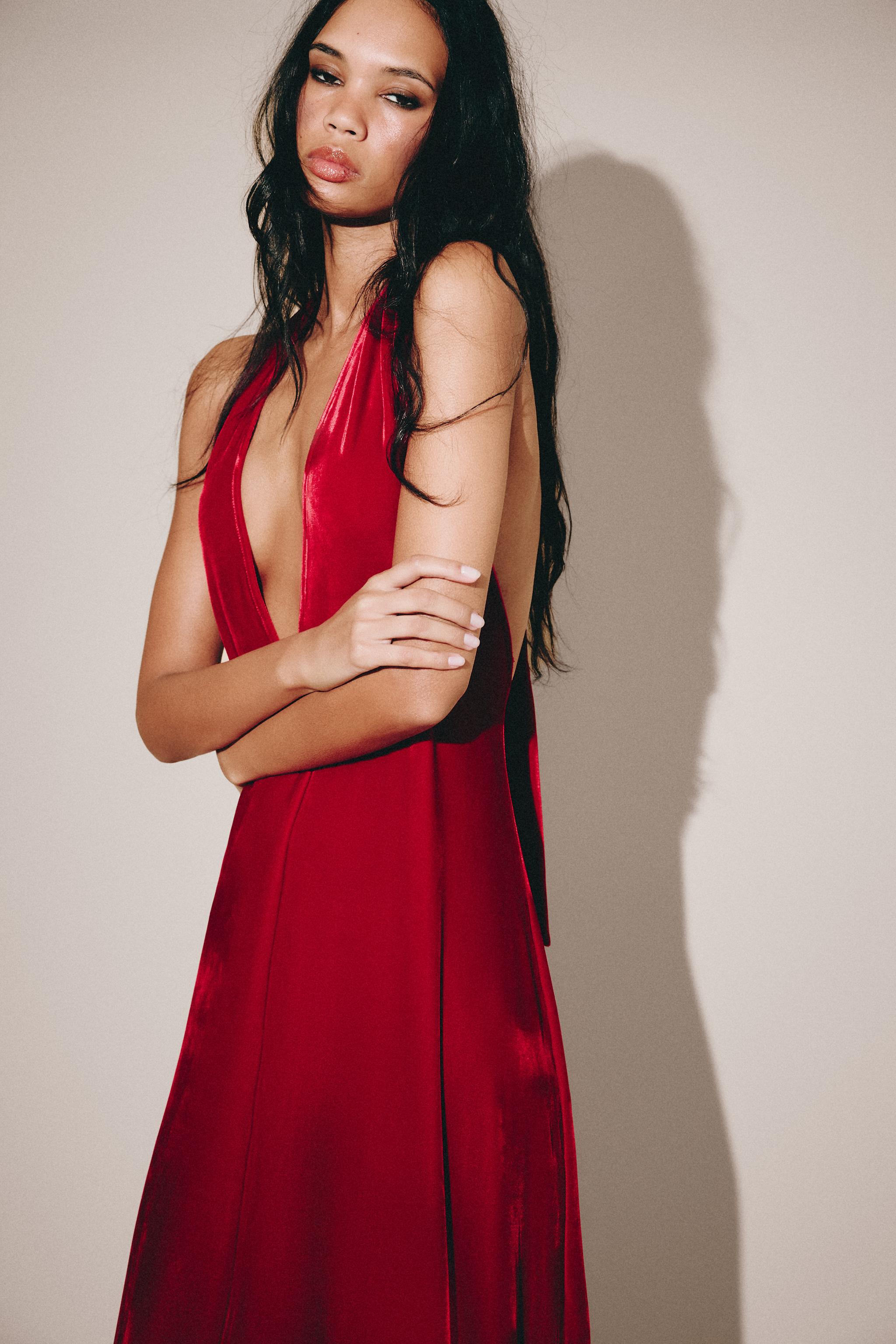 VELVET HALTER DRESS