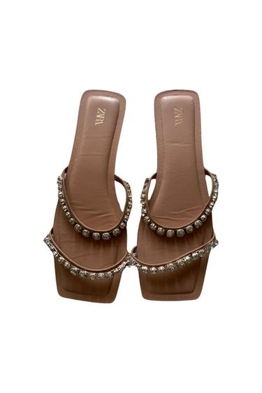 SANDALIA CON STRASS