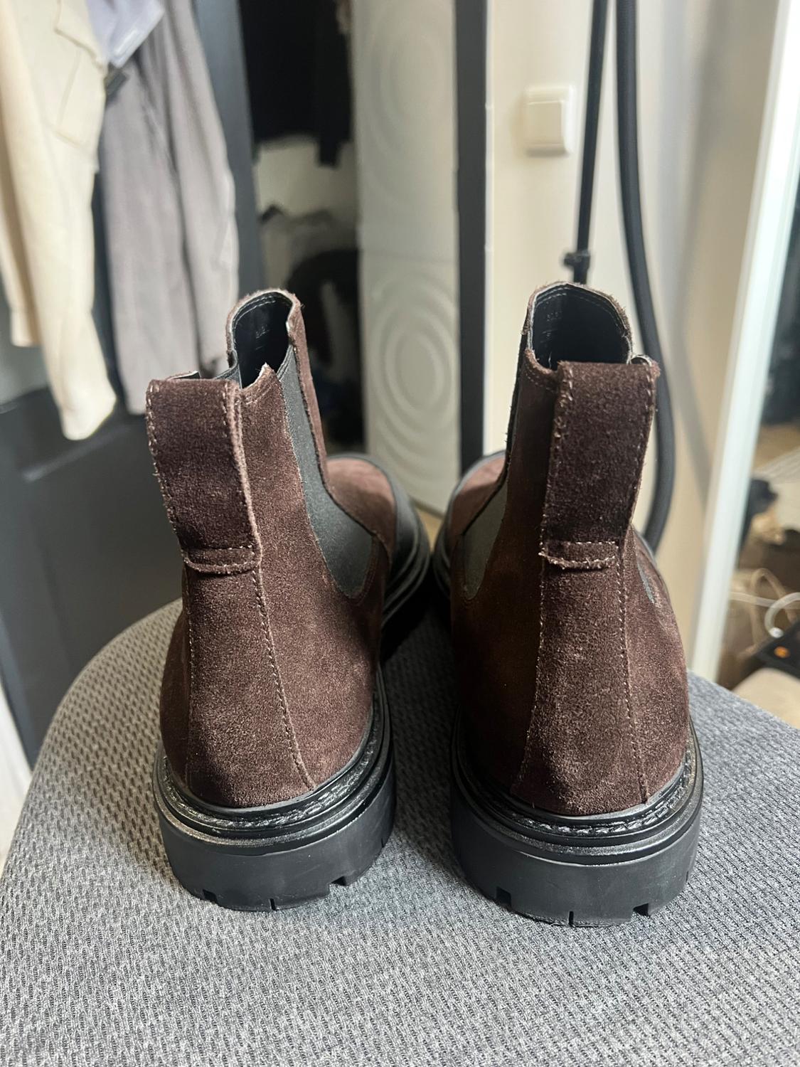 SPLIT SUEDE BOOTS WITH TRIMMING - Image 4