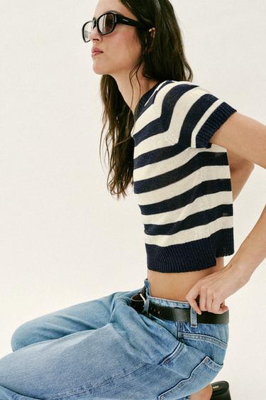 TOP EN MAILLE À MANCHES COURTES - rayures de Zara - Image 2