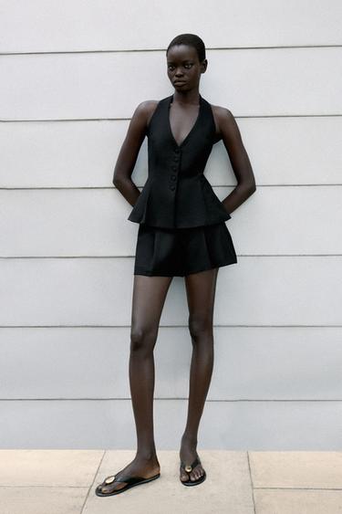 DARTED SHORTS - Black by Zara