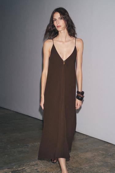 فستان طويل ZW COLLECTION - بني داكن الخاص بـ Zara