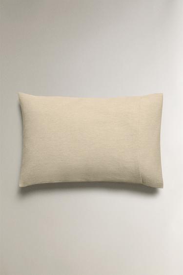 FUNDA DE COJÍN LISA - Beige claro de Zara