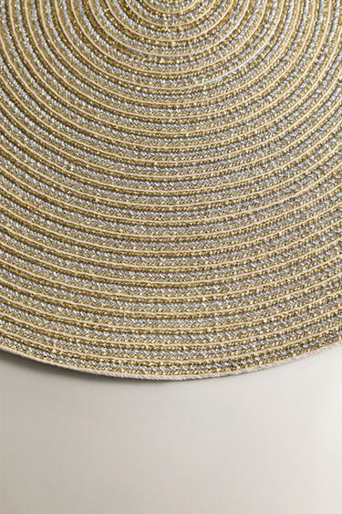 ROUND CHRISTMAS PLACEMAT (PACK OF 2) - Gold by Zara - Image 2