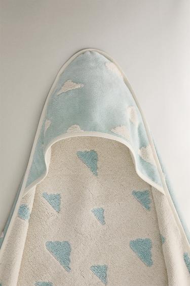 CLOUDS HOODED BABY BATH TOWEL - Light blue by Zara