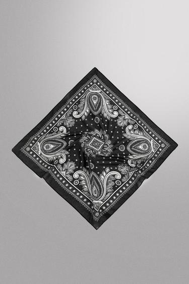 ربطة رأس بطبعة PAISLEY - أسود الخاص بـ Zara