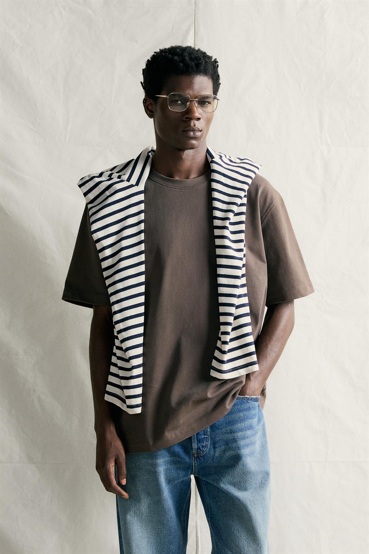 SHORT SLEEVE HEAVYWEIGHT T-SHIRT — Black / Brown