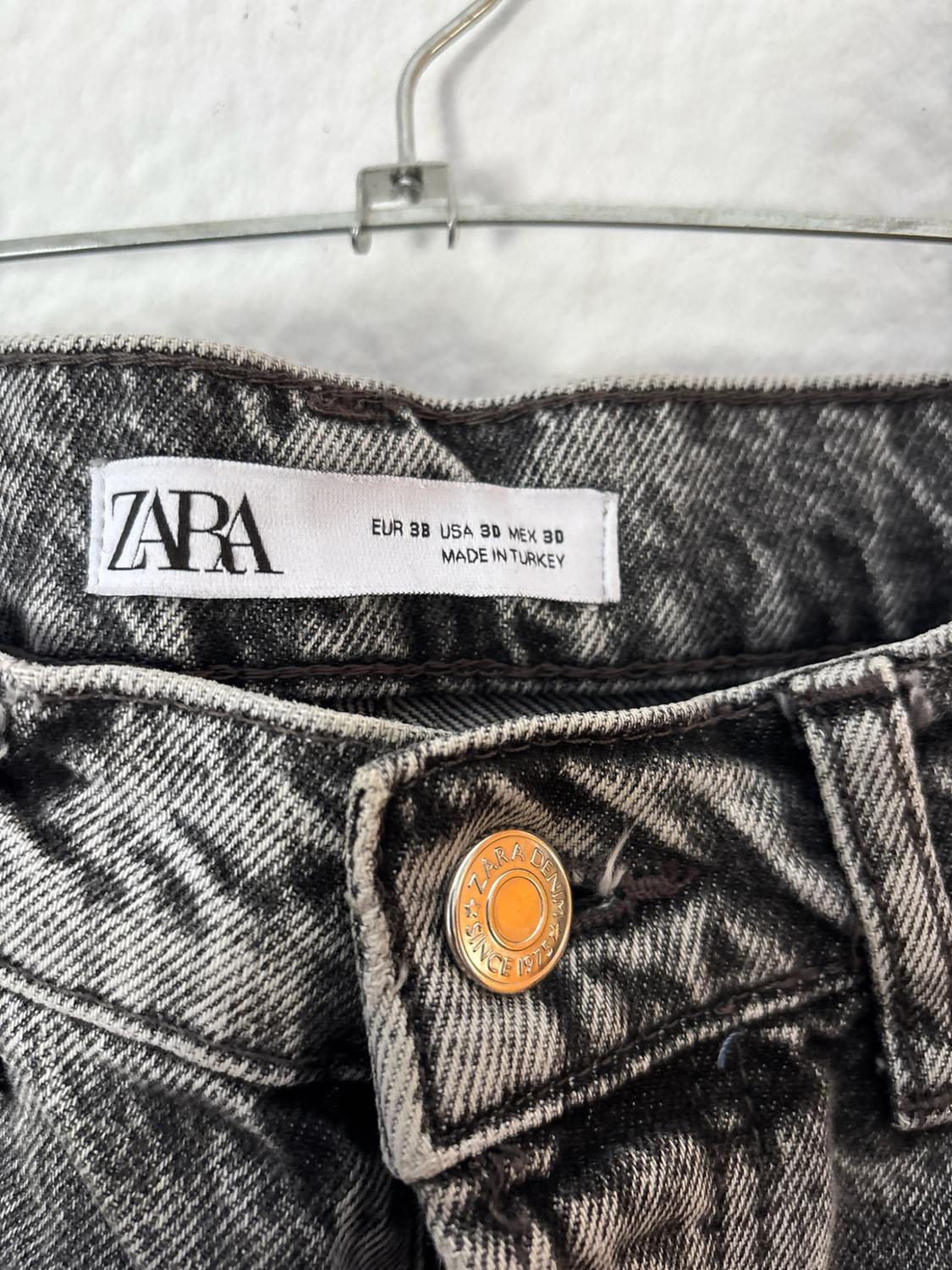ΤΖΙΝ BASIC ESSENTIALS - Image 3