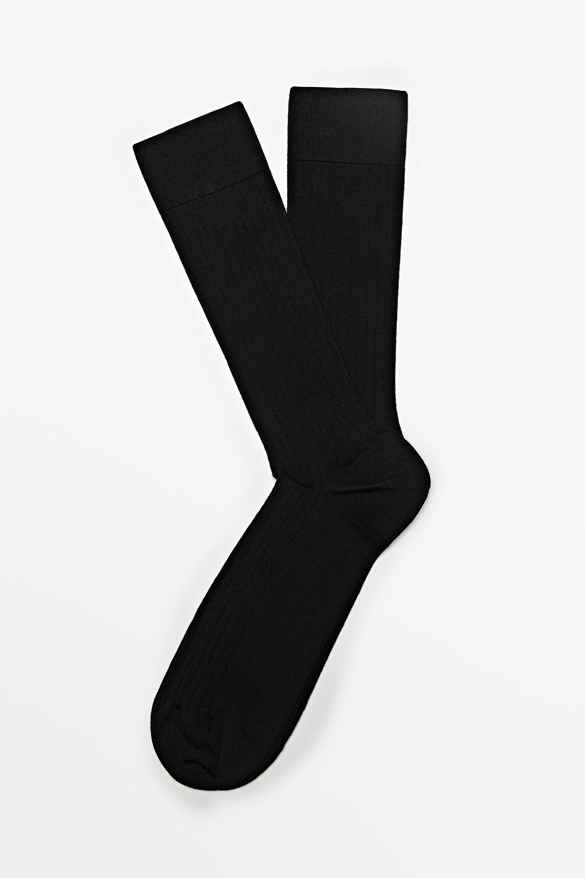 Ribbed dress socks — Black