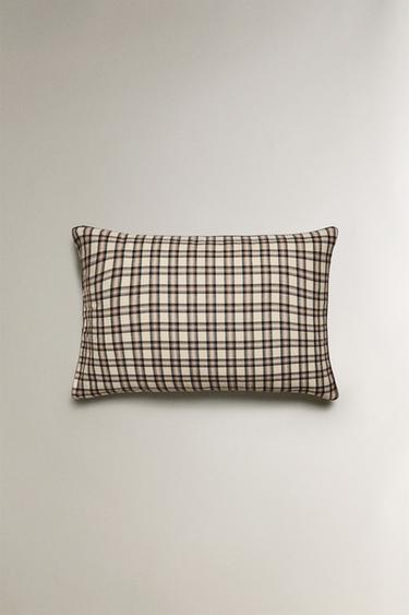CHILDREN’S CHRISTMAS CHECK FLANNEL PILLOWCASE - Multicoloured by Zara - Image 3