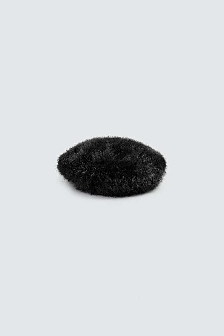 FAUX FUR BERET HARRY LAMBERT FOR ZARA X DISNEY black/yellow - Main Image