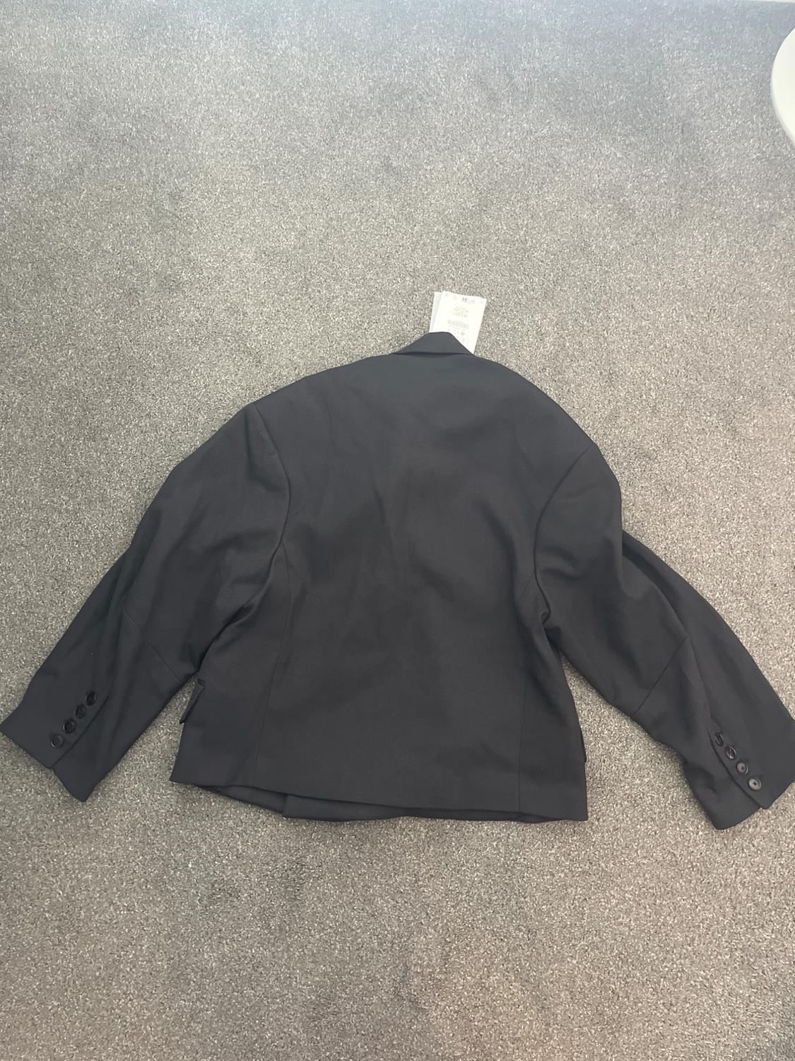 LIMITED EDITION BOXY FIT BLAZER - Image 2