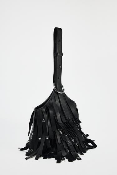 FRINGED LEATHER BUCKET BAG - Black by Zara - Image 2