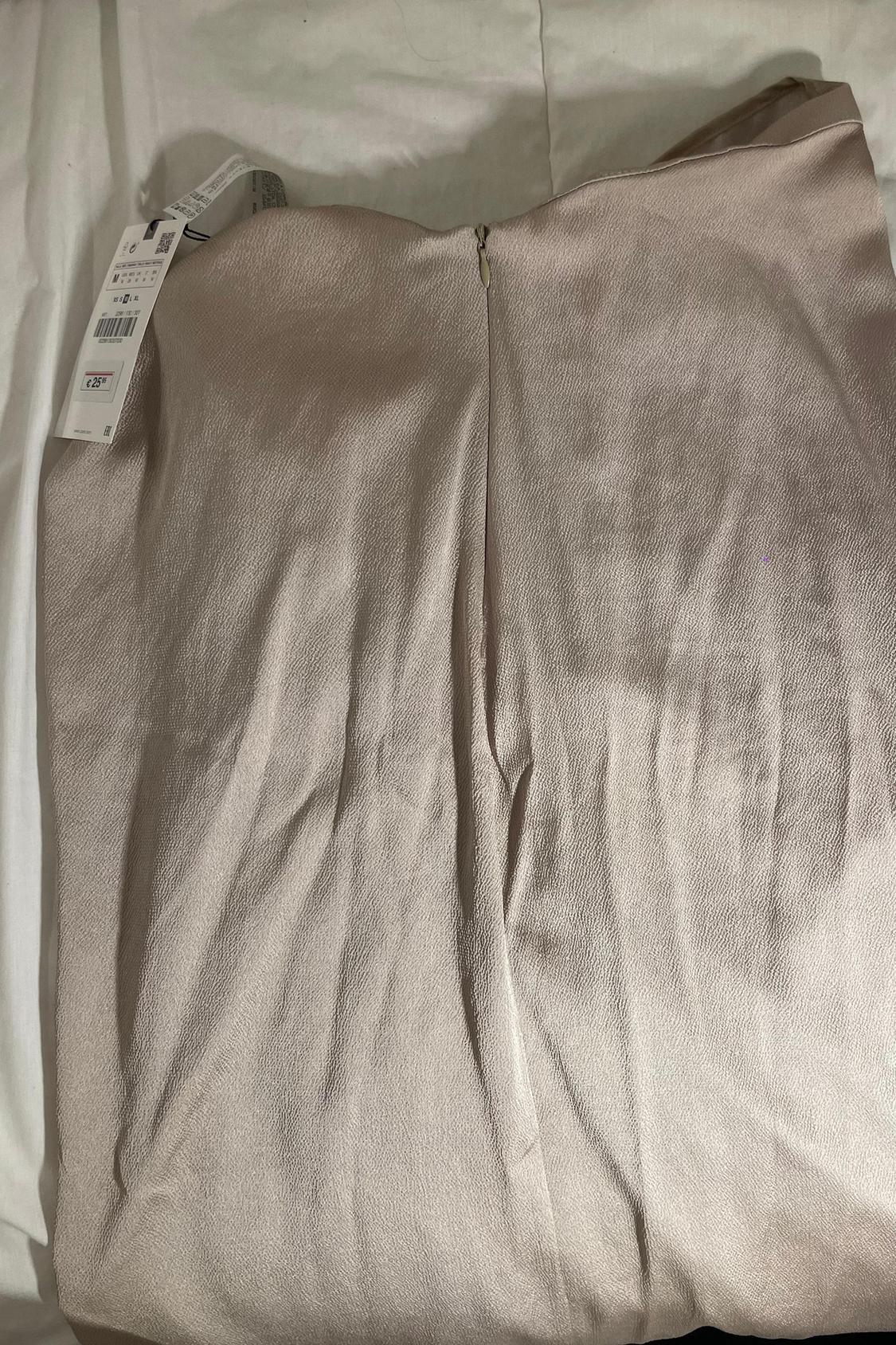 GATHERED MIDI SKIRT - Image 3