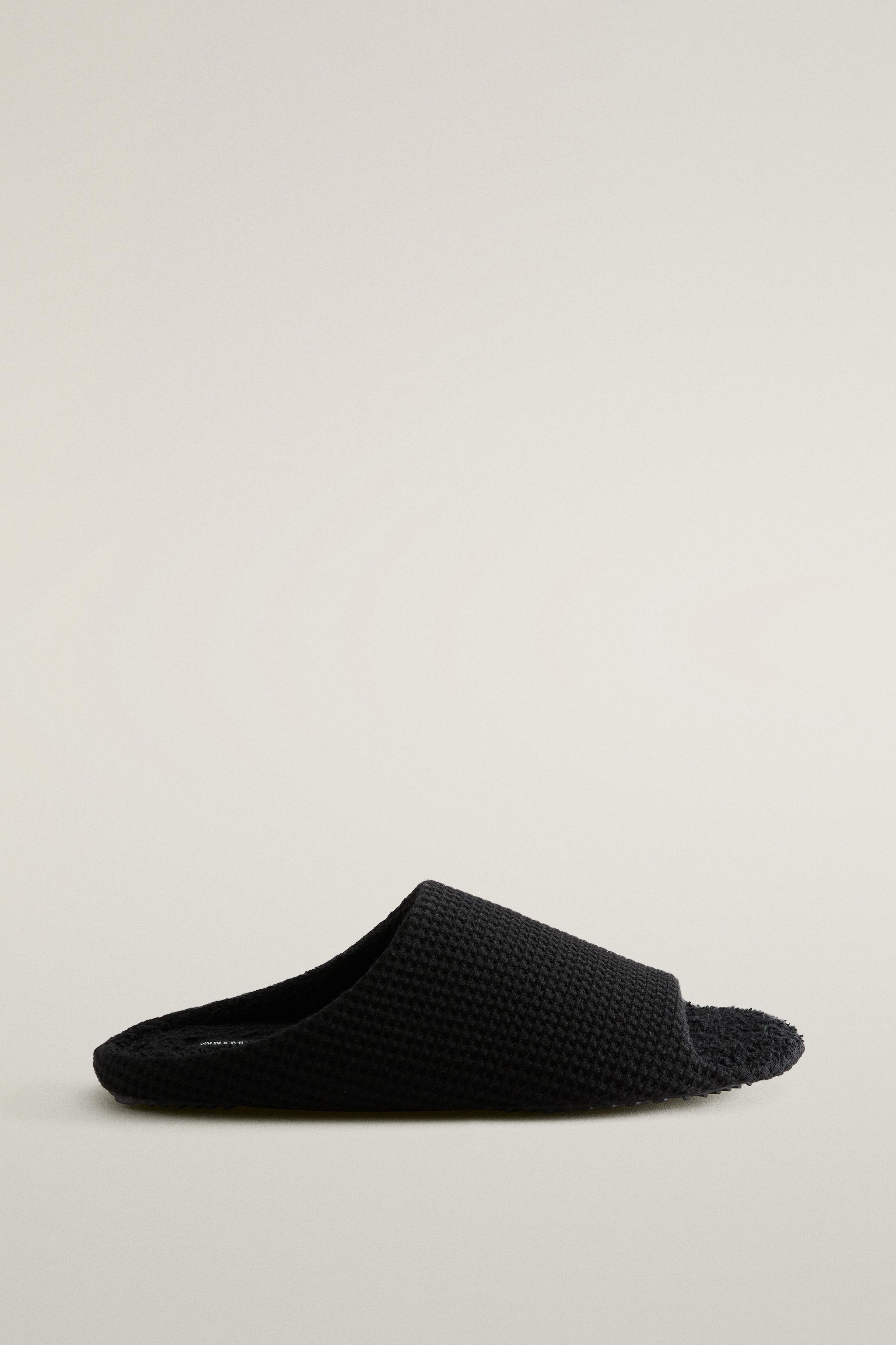CHAUSSONS SERVIETTE OUVERTS BAIN
