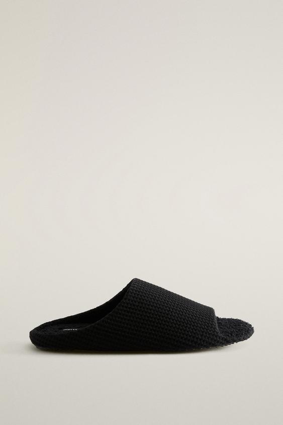 CHAUSSONS SERVIETTE OUVERTS BAIN - Noir de Zara - Image 0