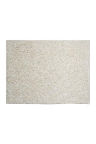 TAPIS DE BAIN JACQUARD FLEURS - Ivoire de Zara