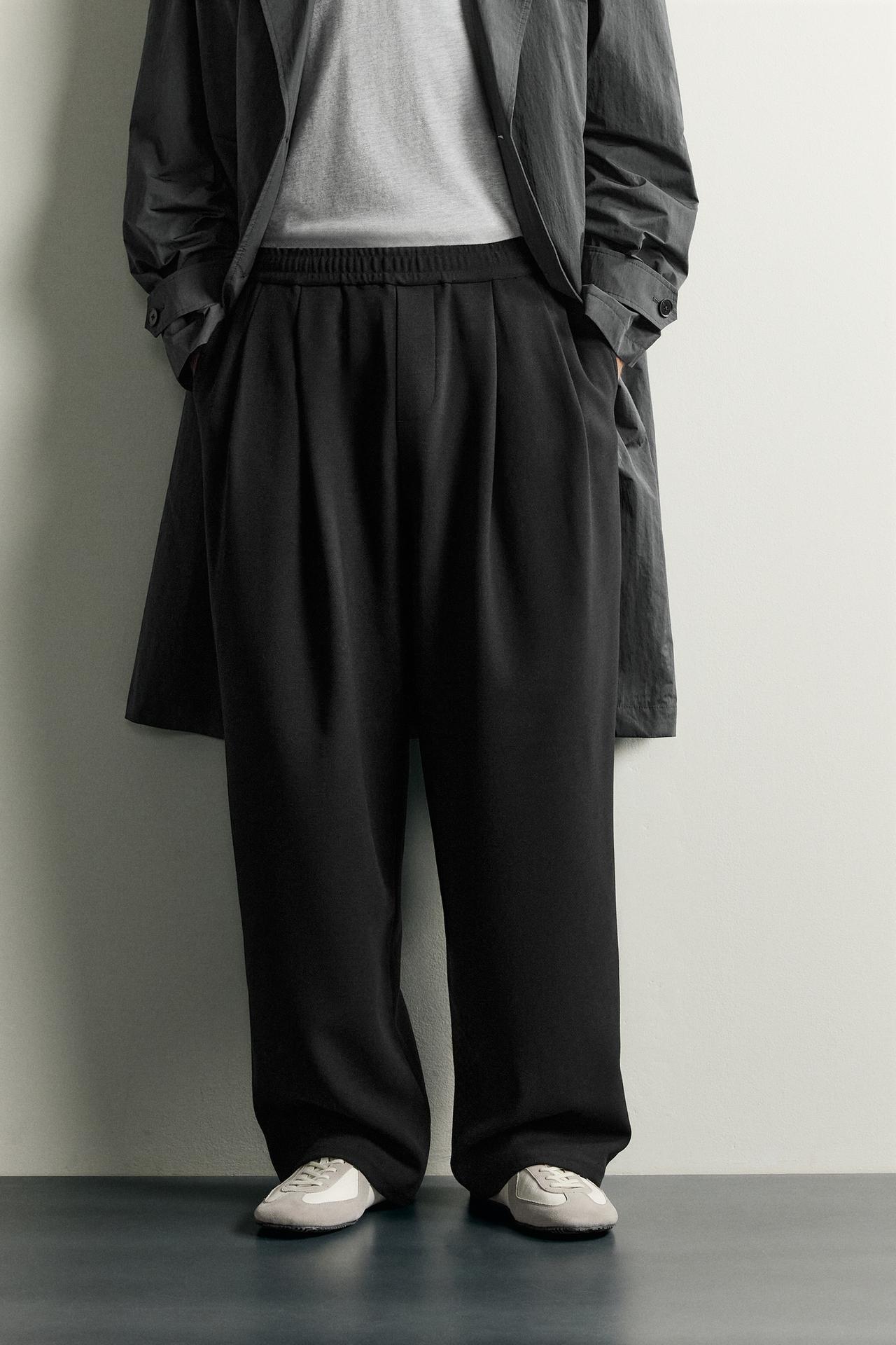 COMFORT RELAXED-FIT PANTS — Black
