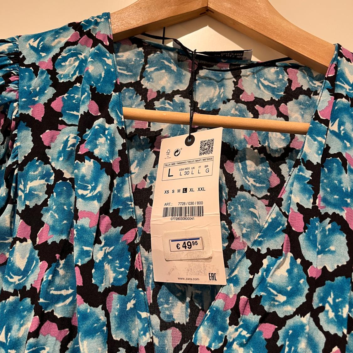 VOLUMINOUS PRINTED DRESS - Image 8