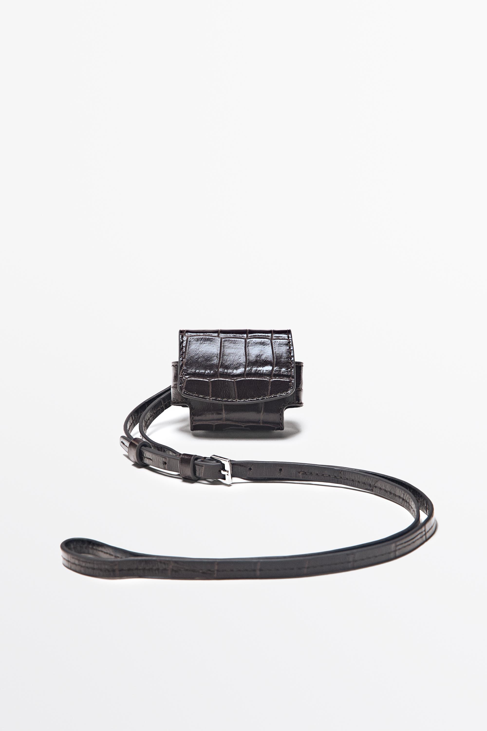 Crocodile-textured leather AirPods case