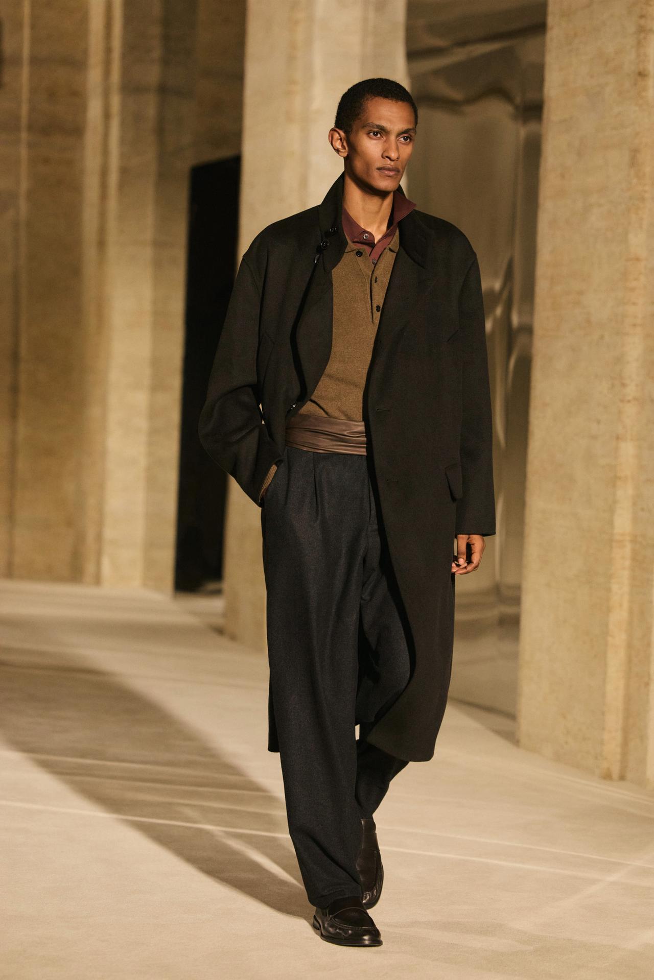 Long wool coat with pockets - LIMITED EDITION — Dark brown