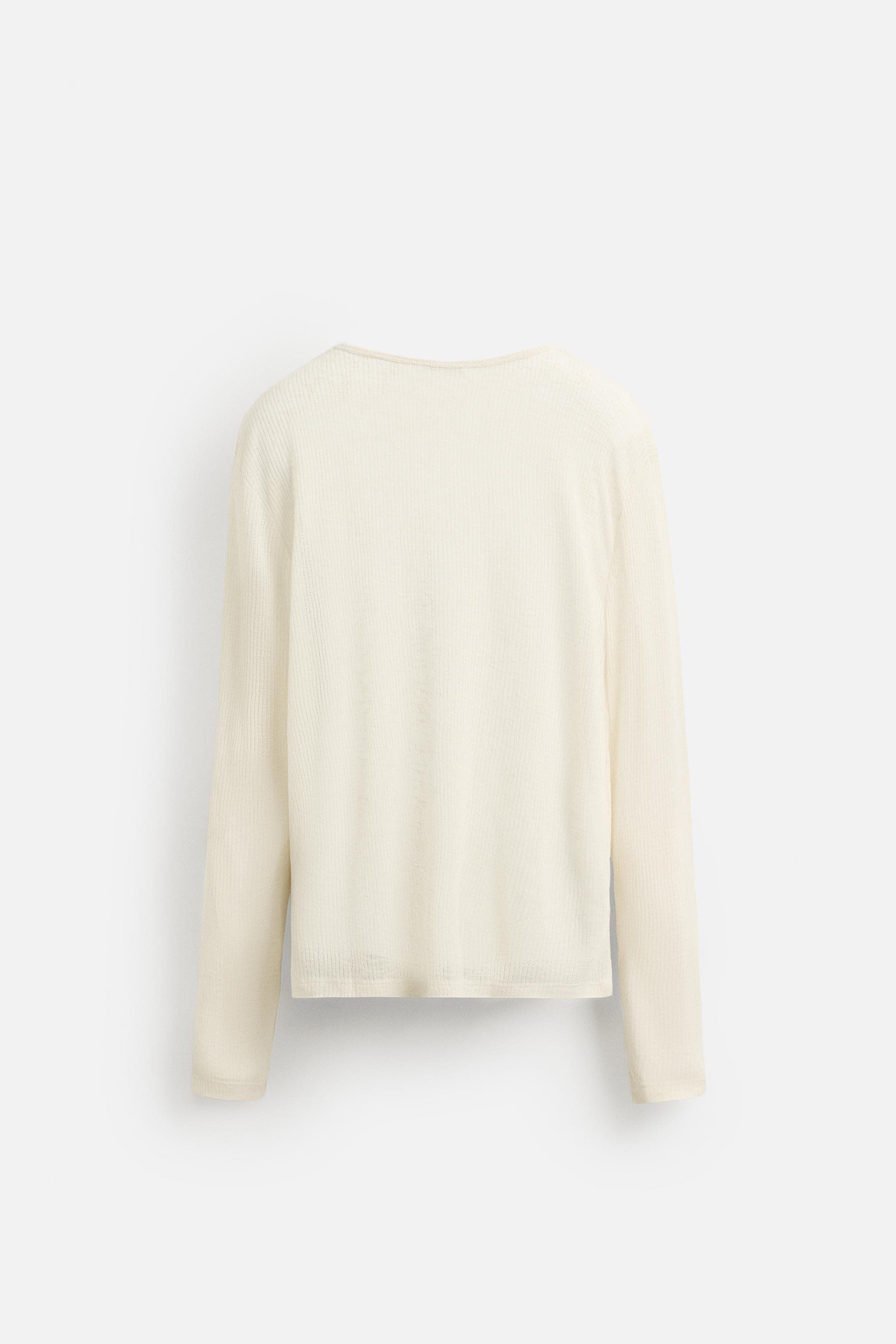 T-SHIRT STRUCTURE SEMI-TRANSPARENT