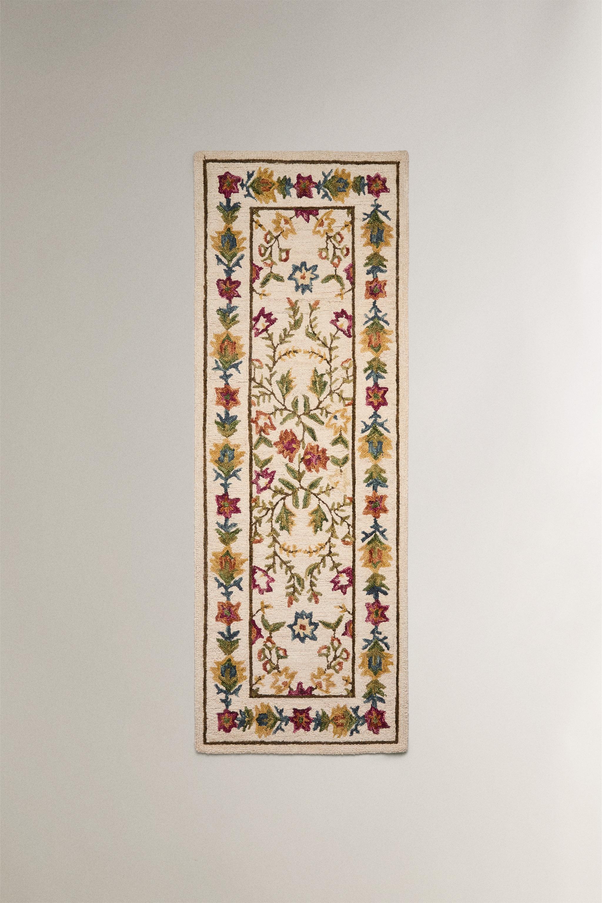 FLORAL PRINT WOOL RUG