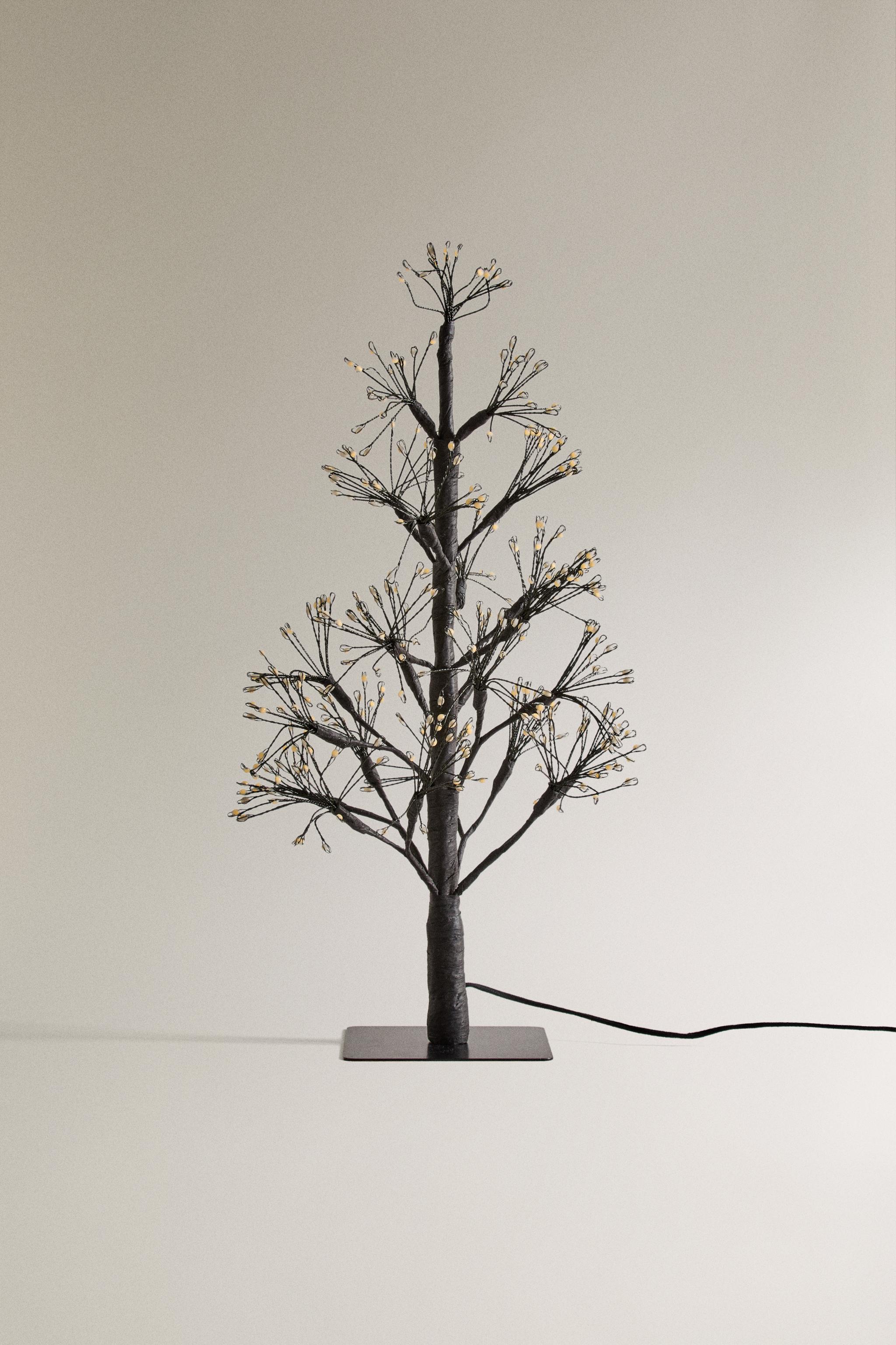 LED LIGHT CHRISTMAS TREE (19.7")