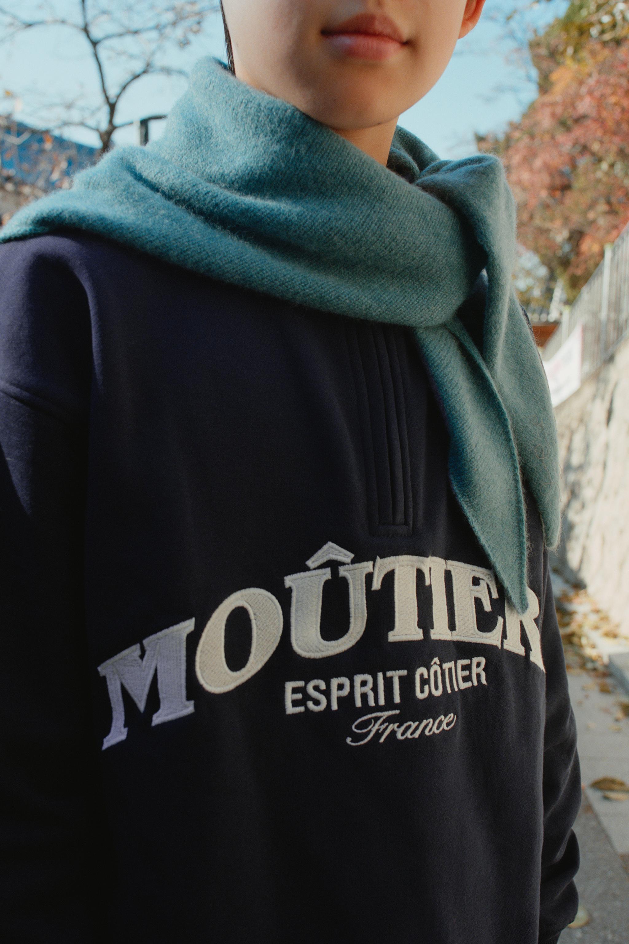 EMBROIDERED TEXT SWEATSHIRT