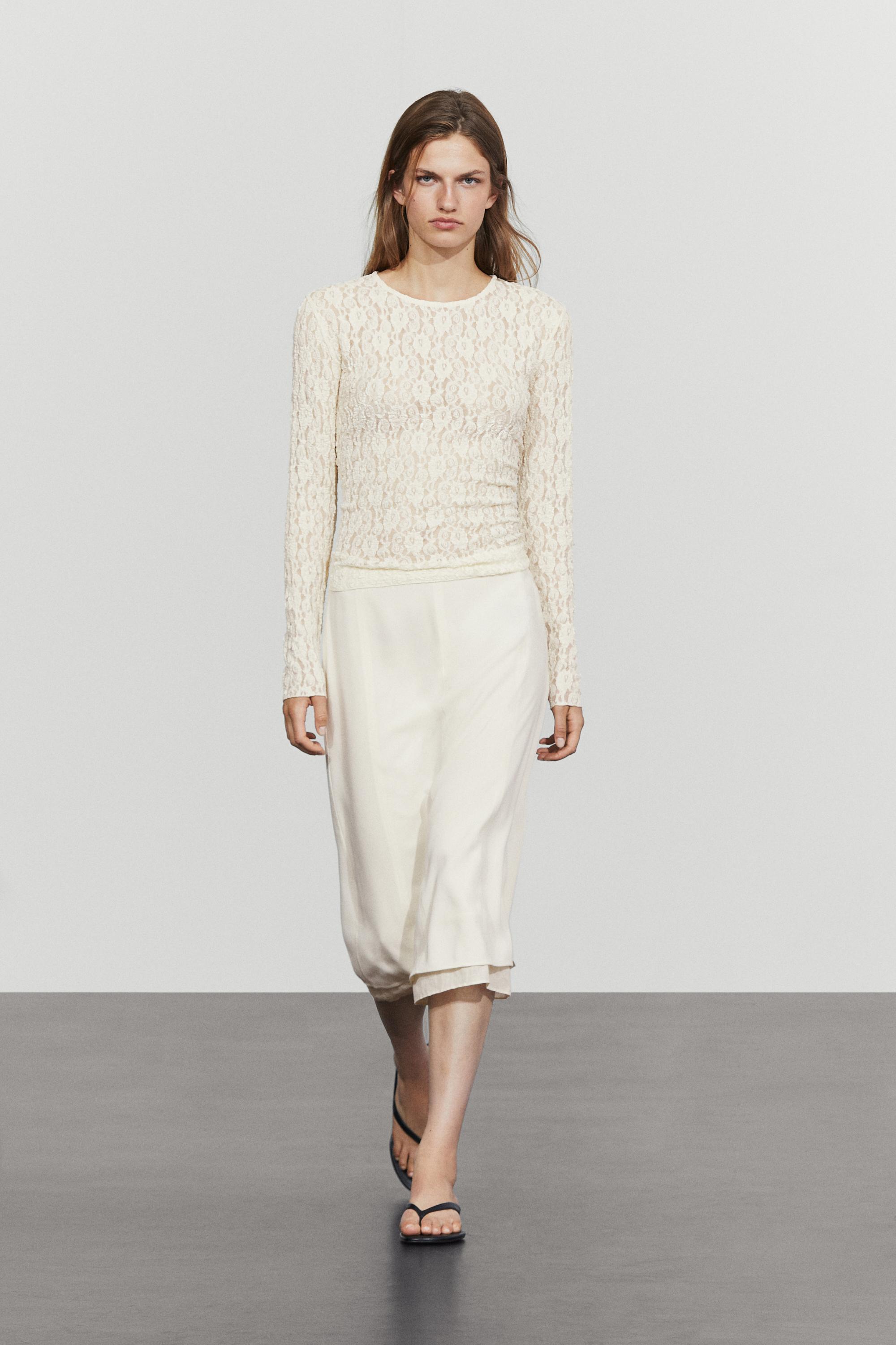 Long sleeve lace detail T-shirt — Ecru