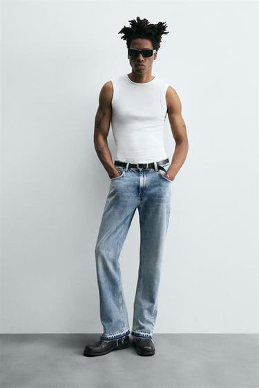 JEANS FLARE FIT - أزرق وسط الخاص بـ Zara