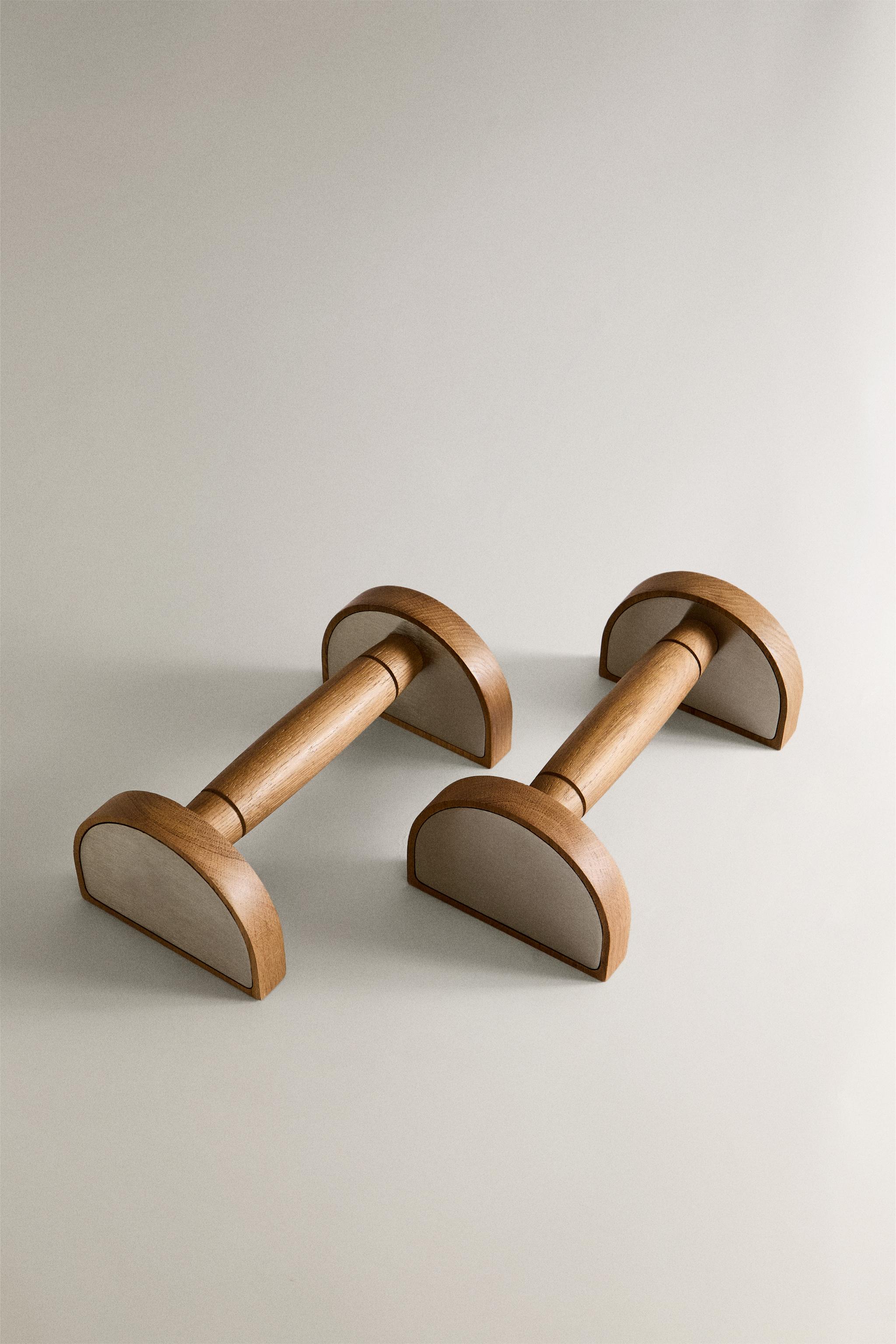OAK WOOD PUSH-UP POT HOLDERS (PACK OF 2) — P