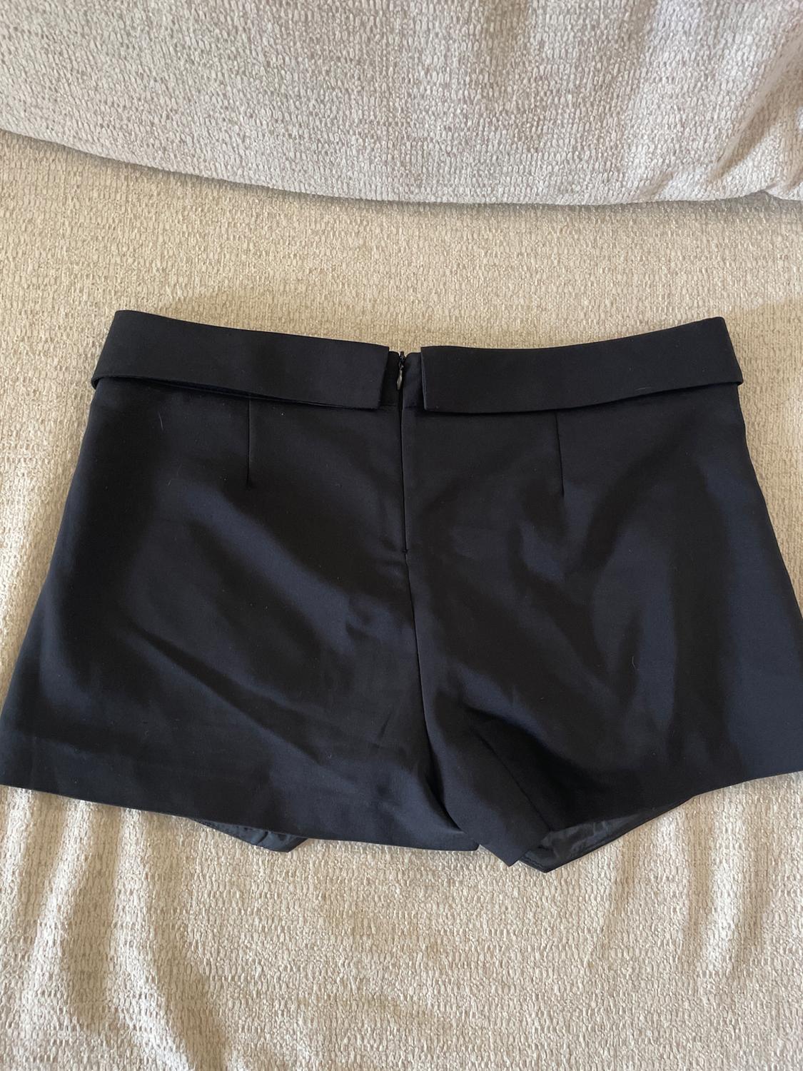 SHORTS - Image 3