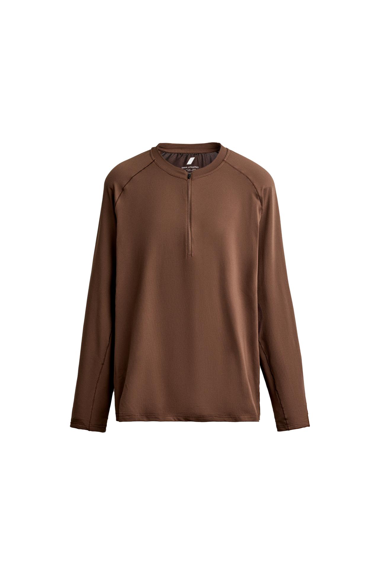 COLOUR BLOCK QUARTER-ZIP T-SHIRT