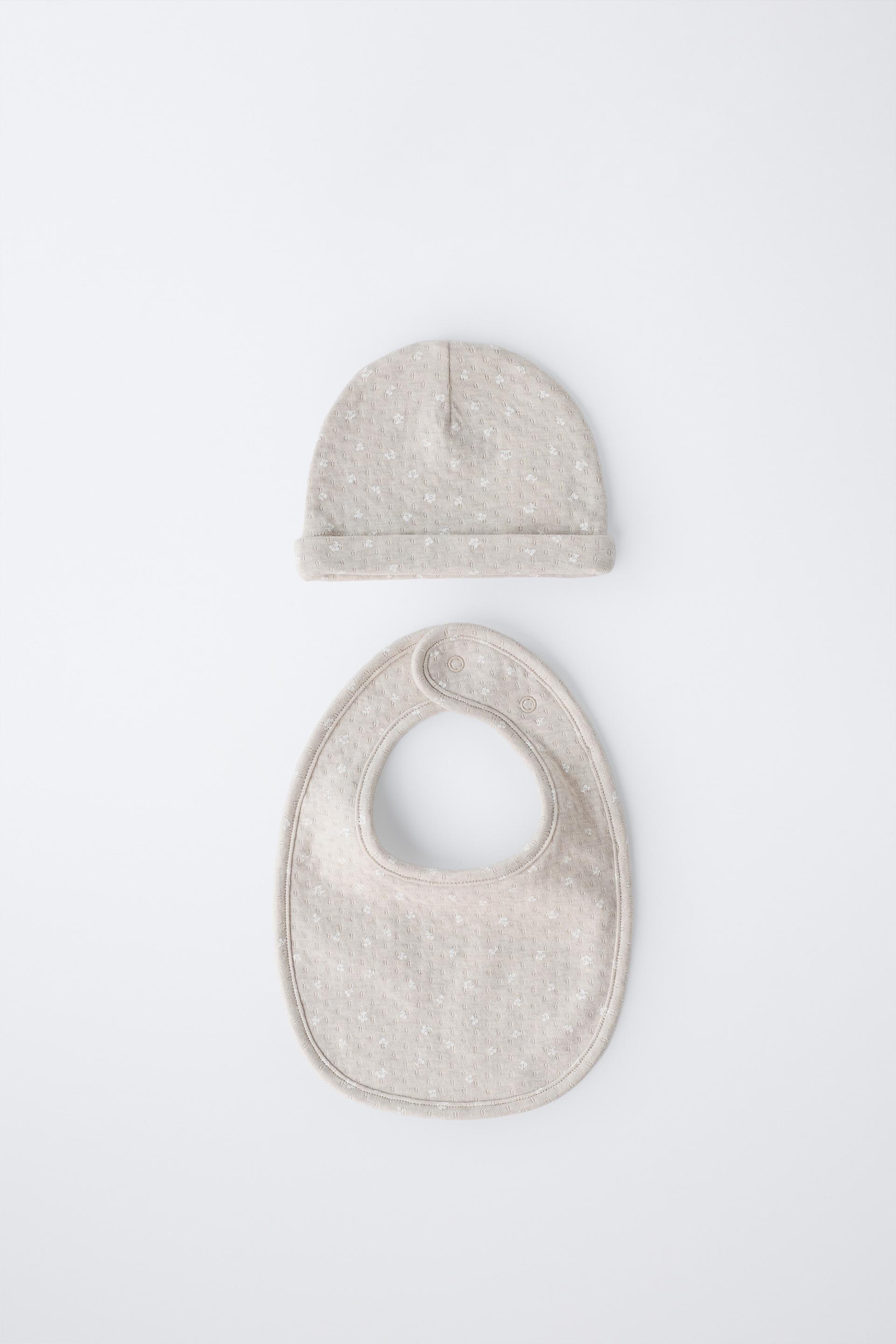 Pack Of Textured Print Hat And Bib