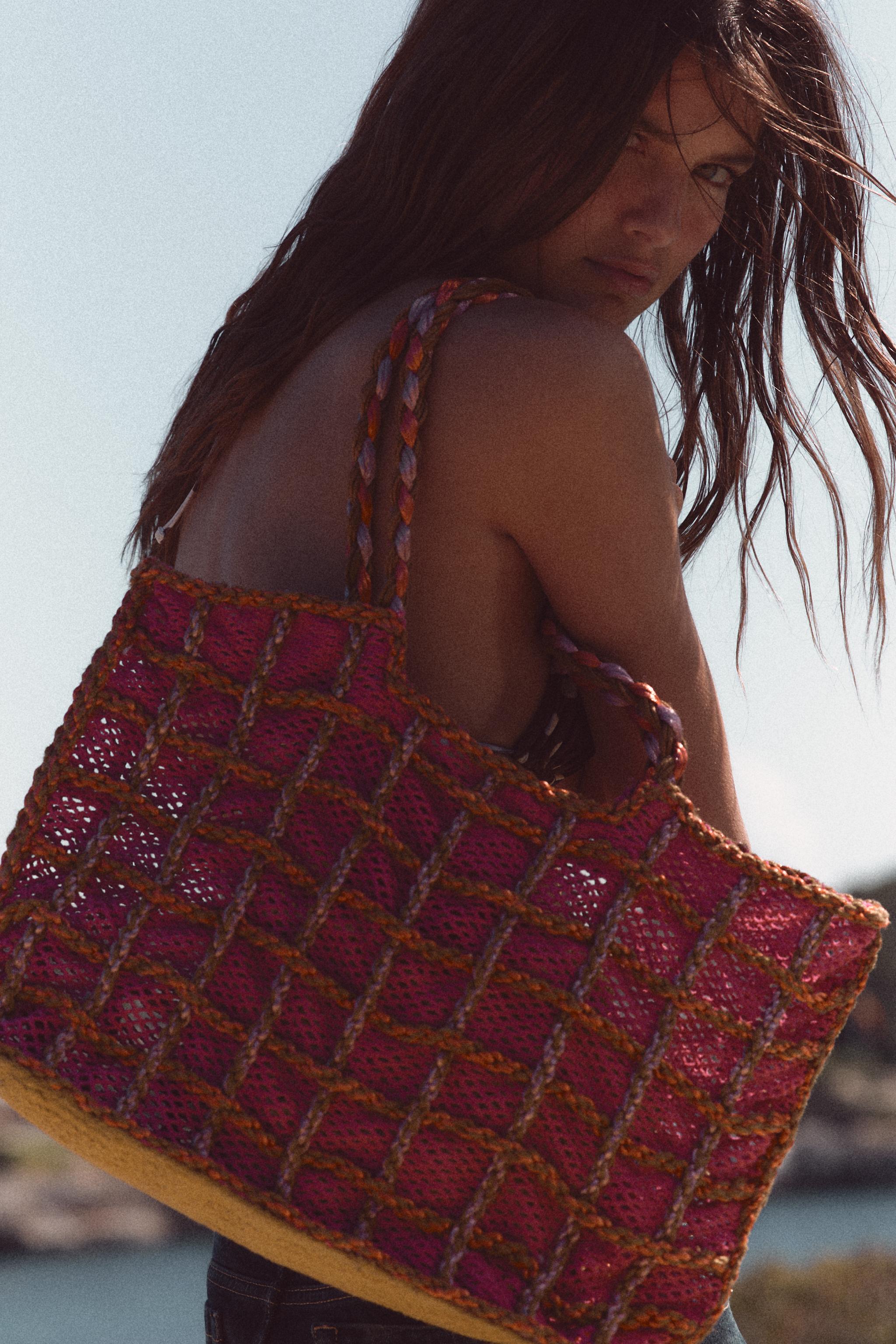 COMBINATION WOVEN MAXI BAG — Fuchsia (alternate view)