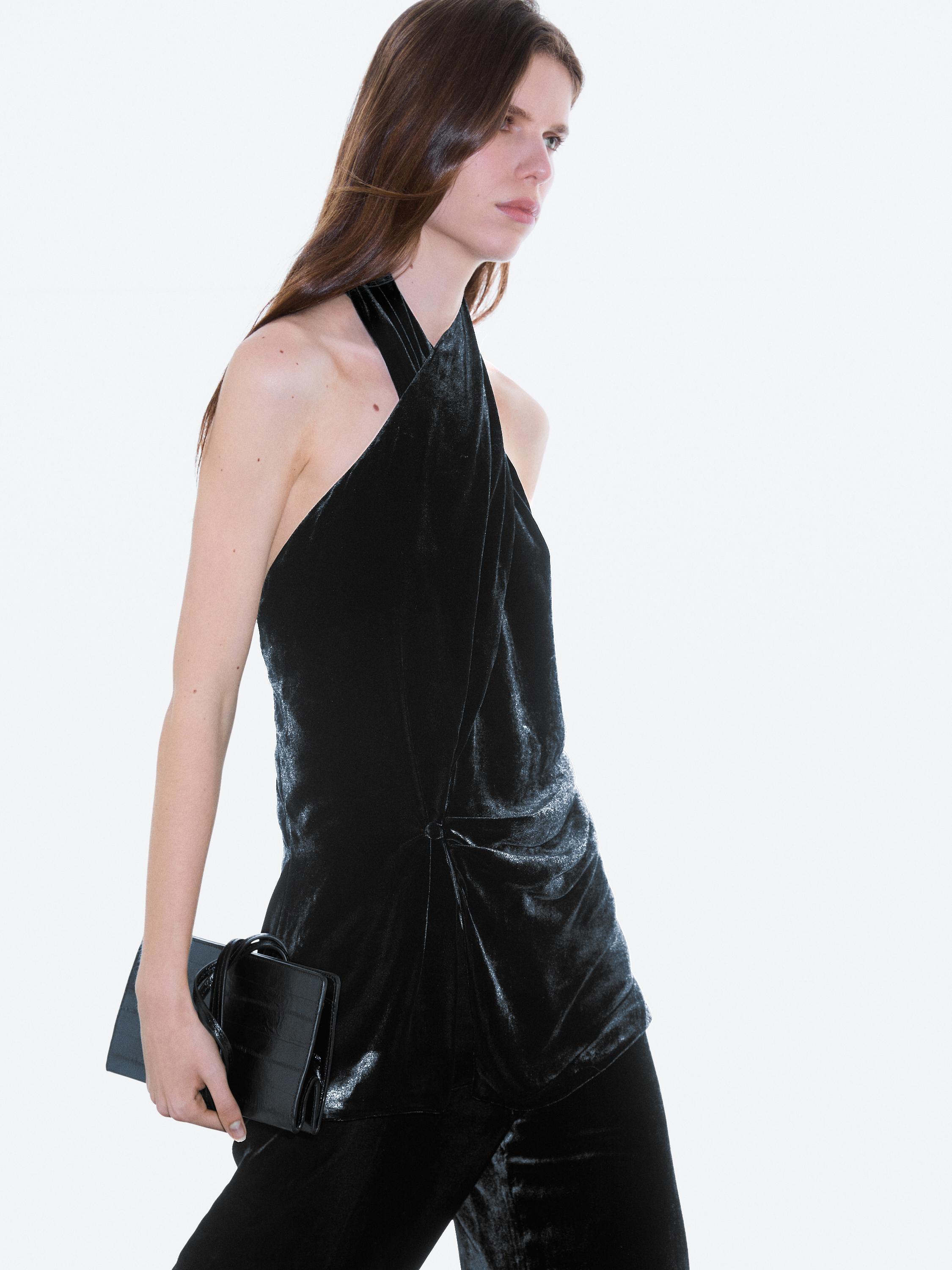 Top à encolure américaine en velours