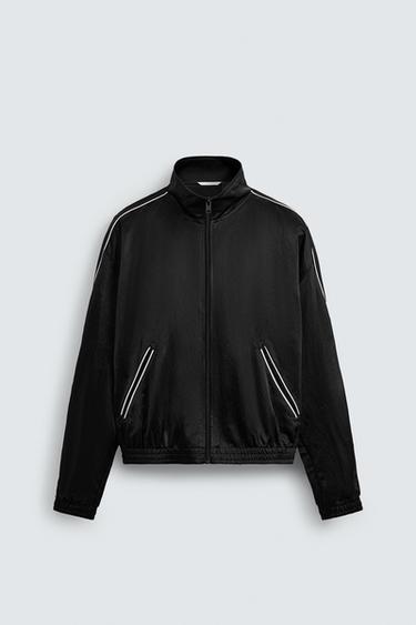 JAQUETA BOMBER BORDADA© OTIS KWAME KYE QUAICOE - Preto da Zara
