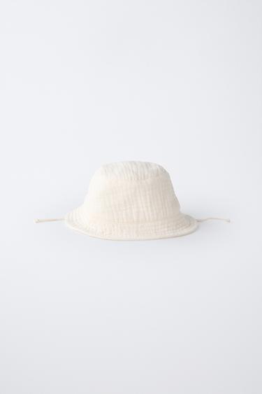 TEXTURED HAT - Ecru by Zara