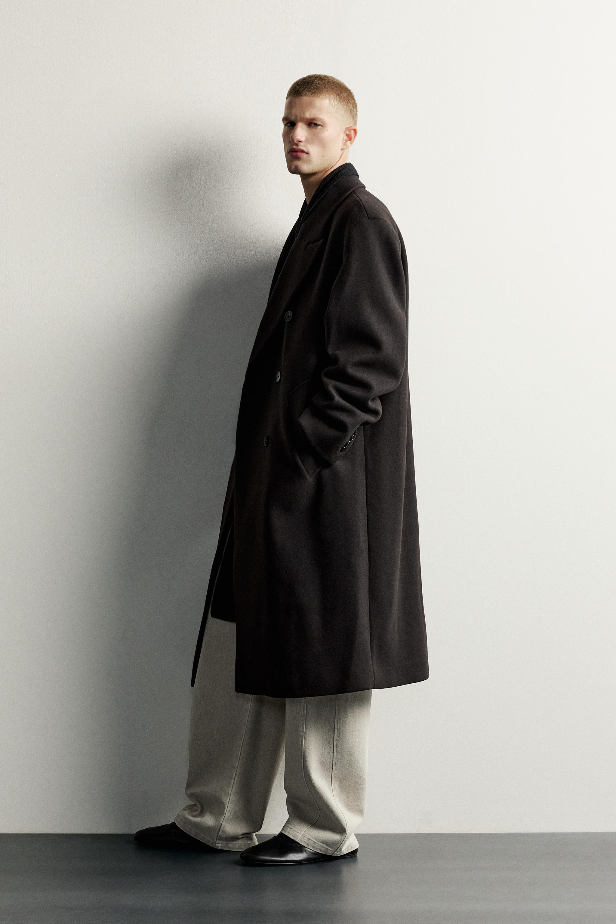 DOUBLE-BREASTED WOOL BLEND COAT