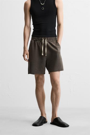 BERMUDA RELAXED FIT DÉLAVÉ - Marron de Zara - Image 1