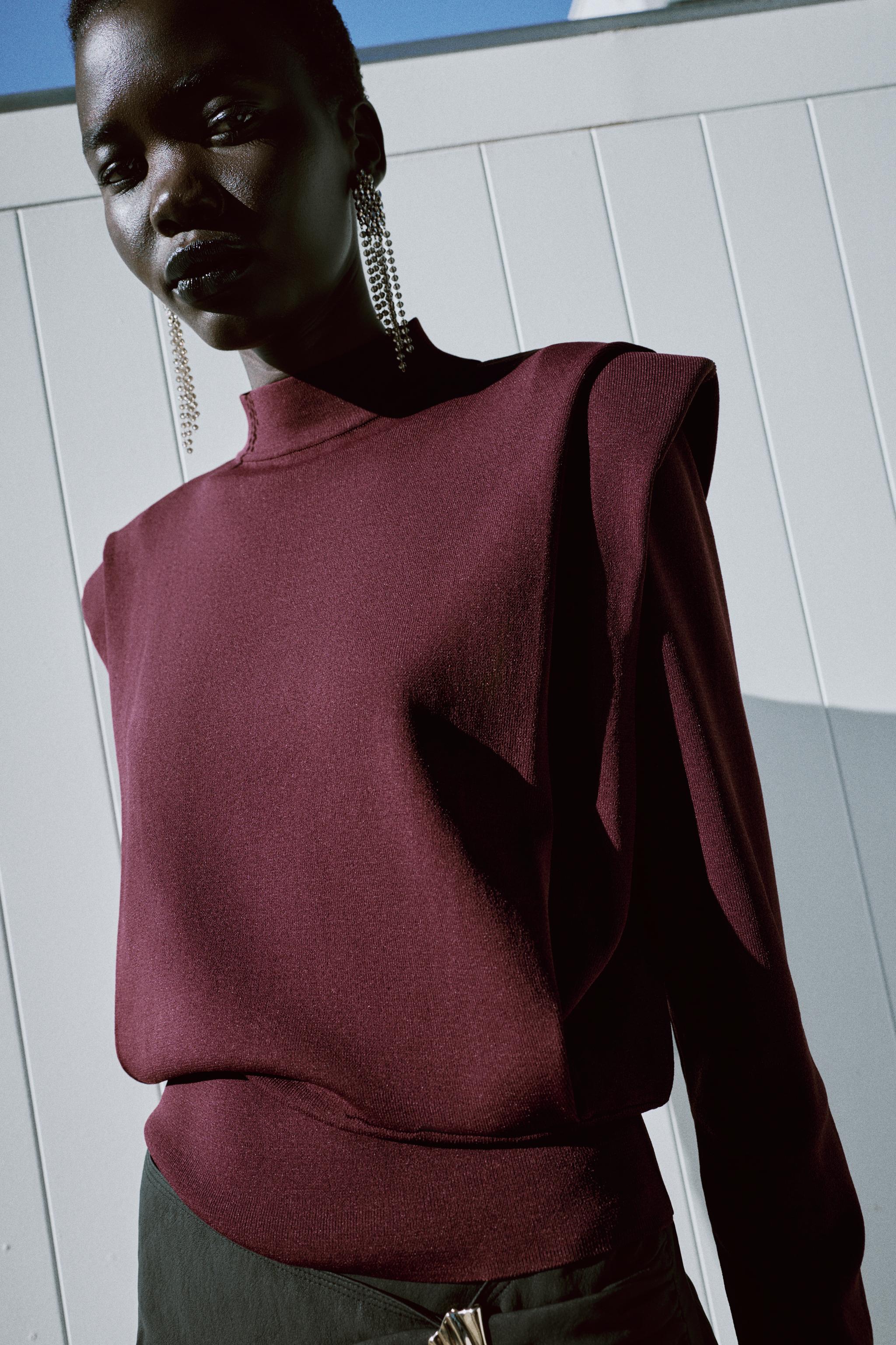 SHOULDER PAD KNIT SWEATER