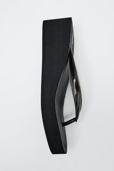 SANDALES À PLATEFORME - Noir de Zara