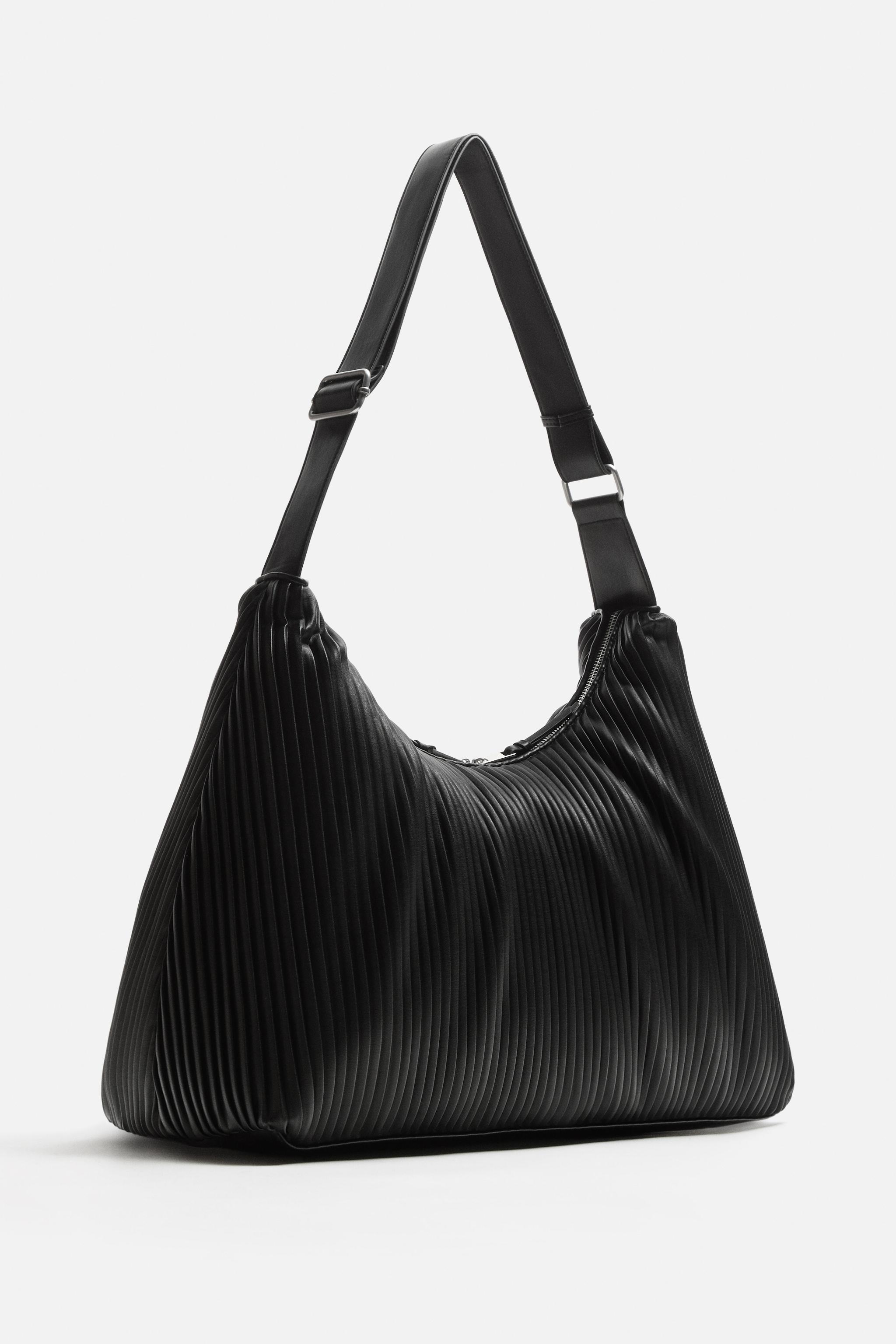 ★ドイツ発*ZARA*新作*ナイロンショルダーバッグ/BLACK★ ☆ドイツ発*ZARA*新作*ナイロンクロスボディバッグ/BLACK