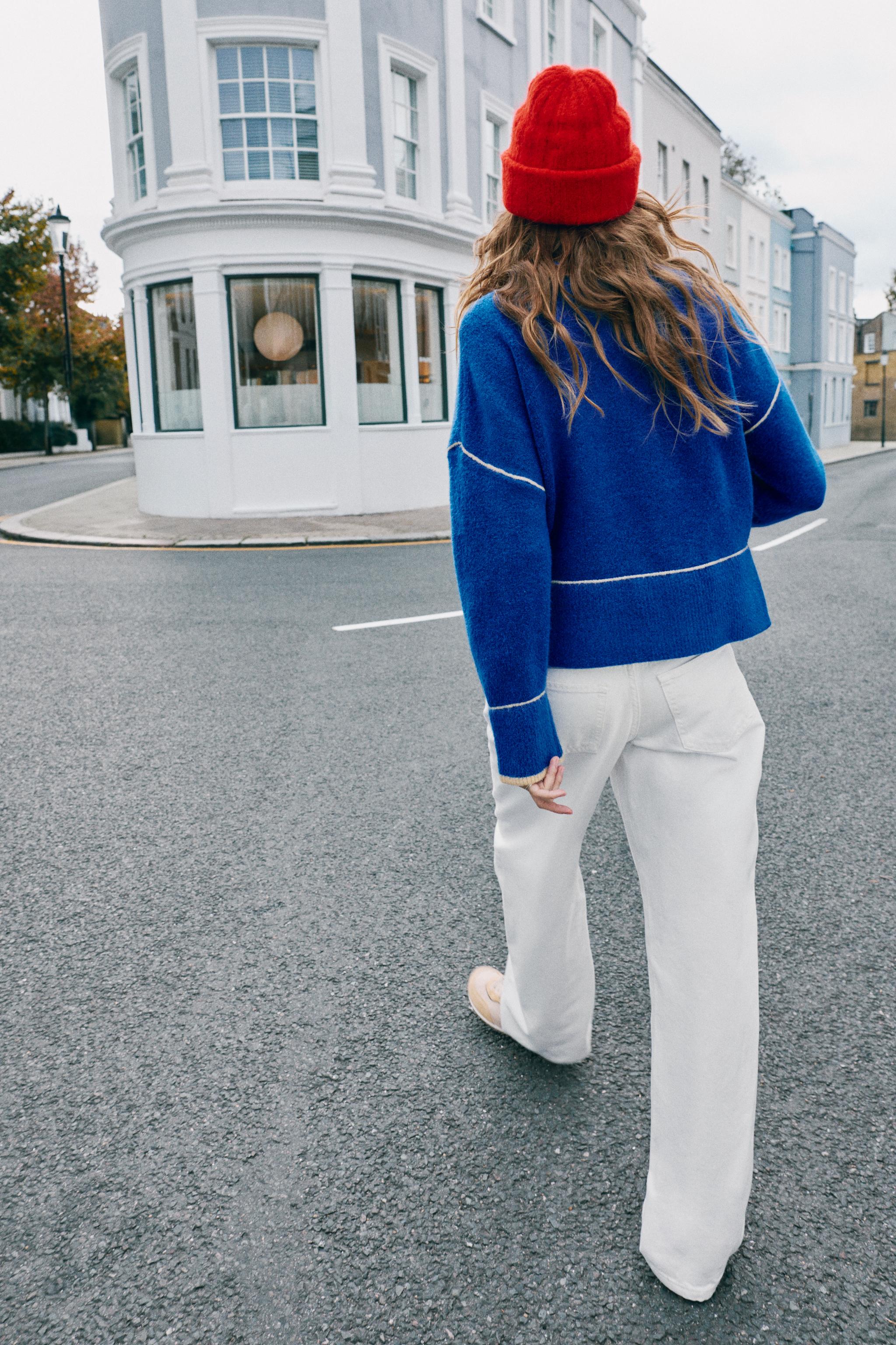 CONTRAST PIPING KNIT SWEATER
