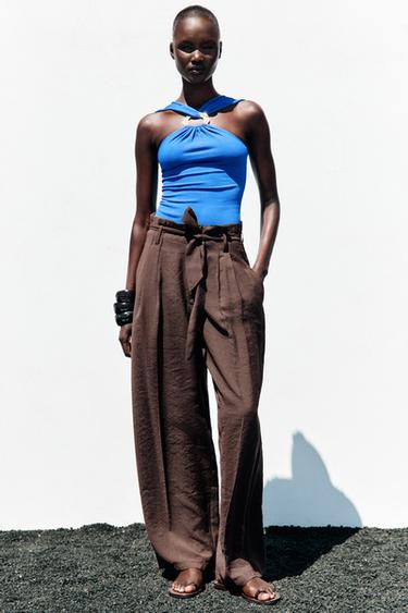 WIJDE BROEK MET CEINTUUR - Bruin van Zara