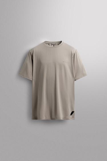 Zara TEXTURED TRAINING T-SHIRT - Sand