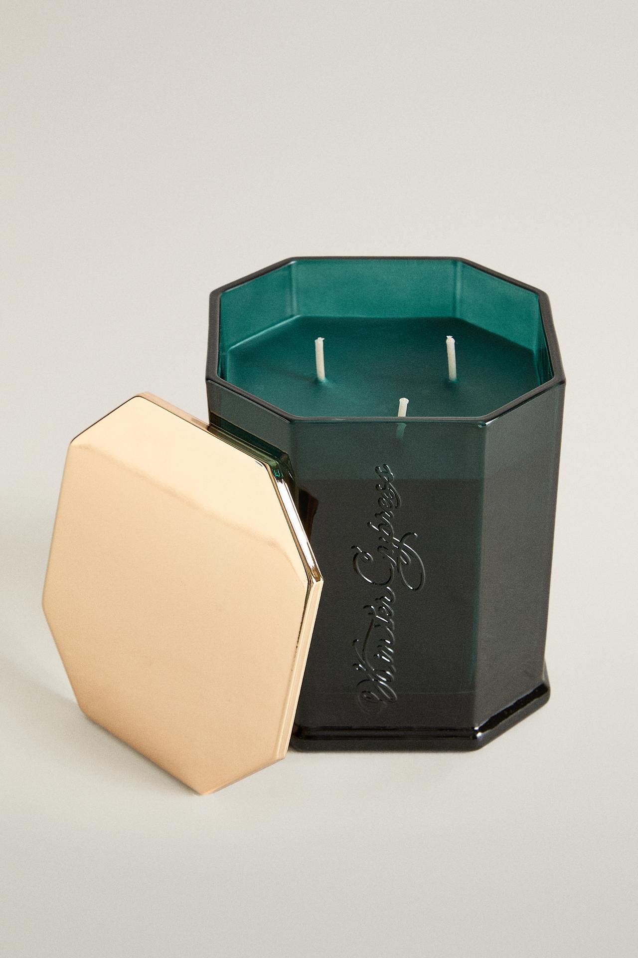(550 G) WINTER CYPRESS SCENTED CANDLE — whiskey