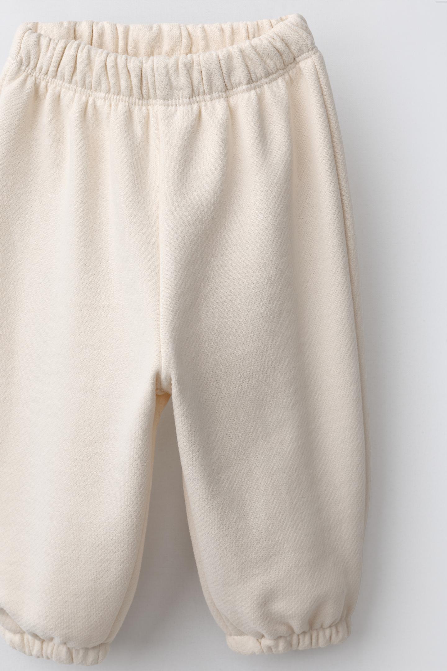 Детский комплект Zara Terry Patch Sweatshirt and Jogger Pants Set, цвет: Экрю — фото 6